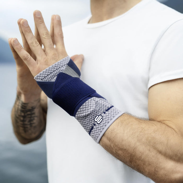 Bauerfeind ManuTrain Wrist Brace